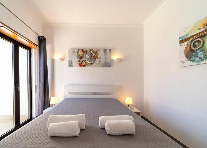 Appartement Garnero By Hellovacations